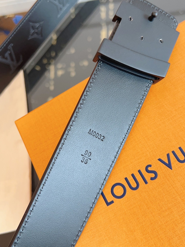 ルイヴィトンベルト全体デザイン